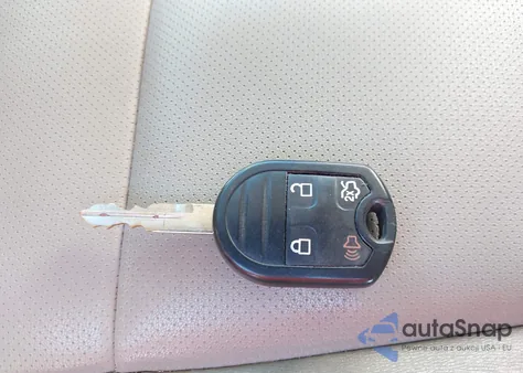 2014 Lincoln Navigator из США, поврежденный, VIN 5LMJJ2J53EEL06166